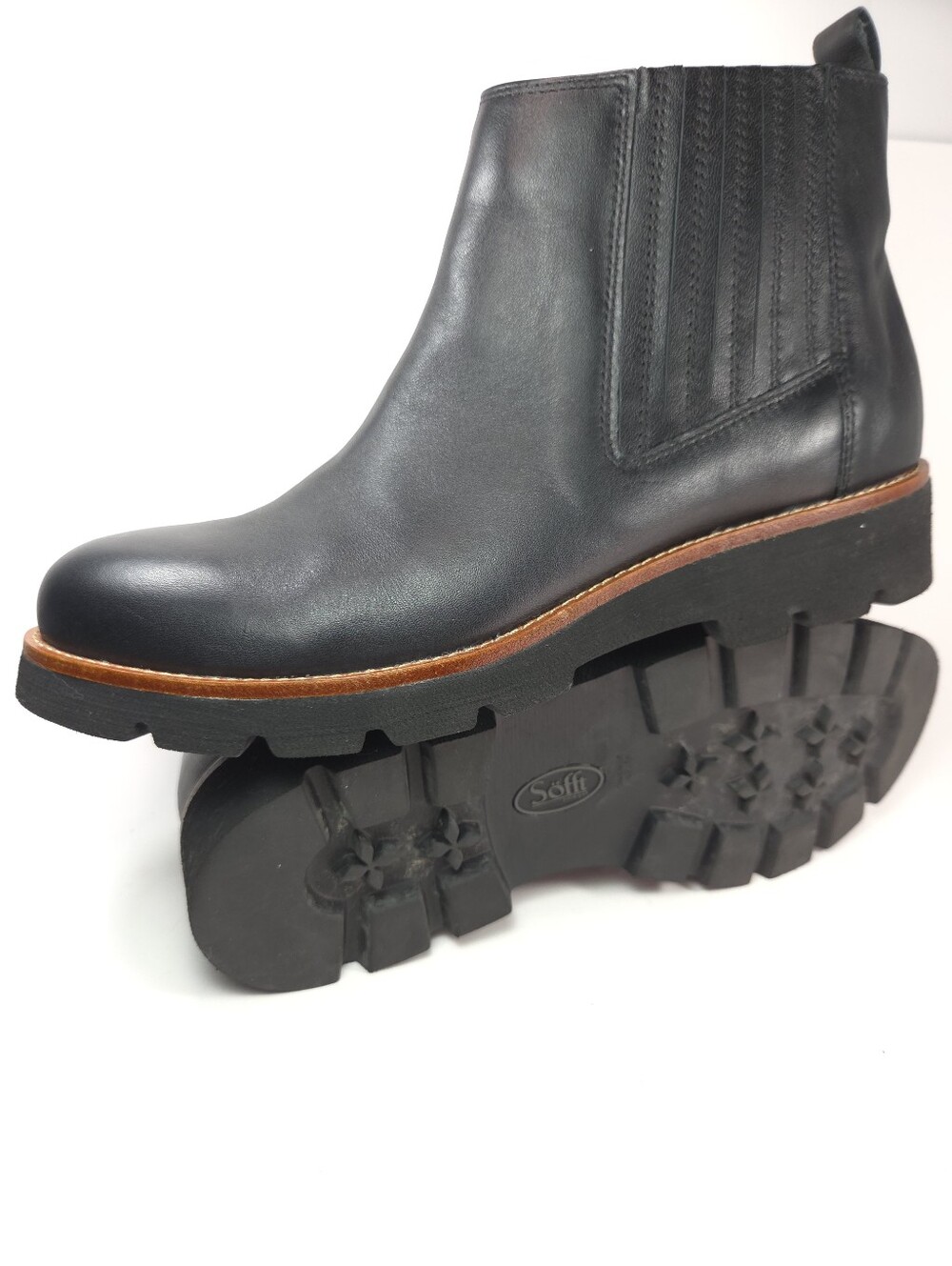 Söfft Paige Black Waterproof Leather Chelsea Boot w/ Lug Sole Sz 8.5 - Picture 13 of 16